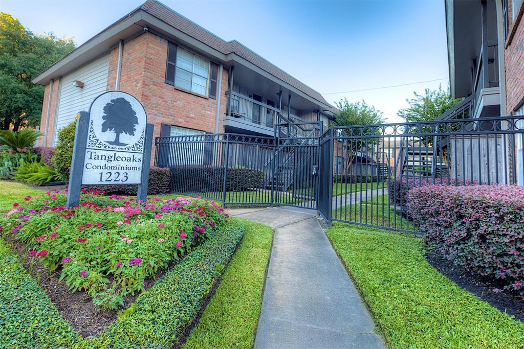 Primary Photo - 1223 Augusta Dr