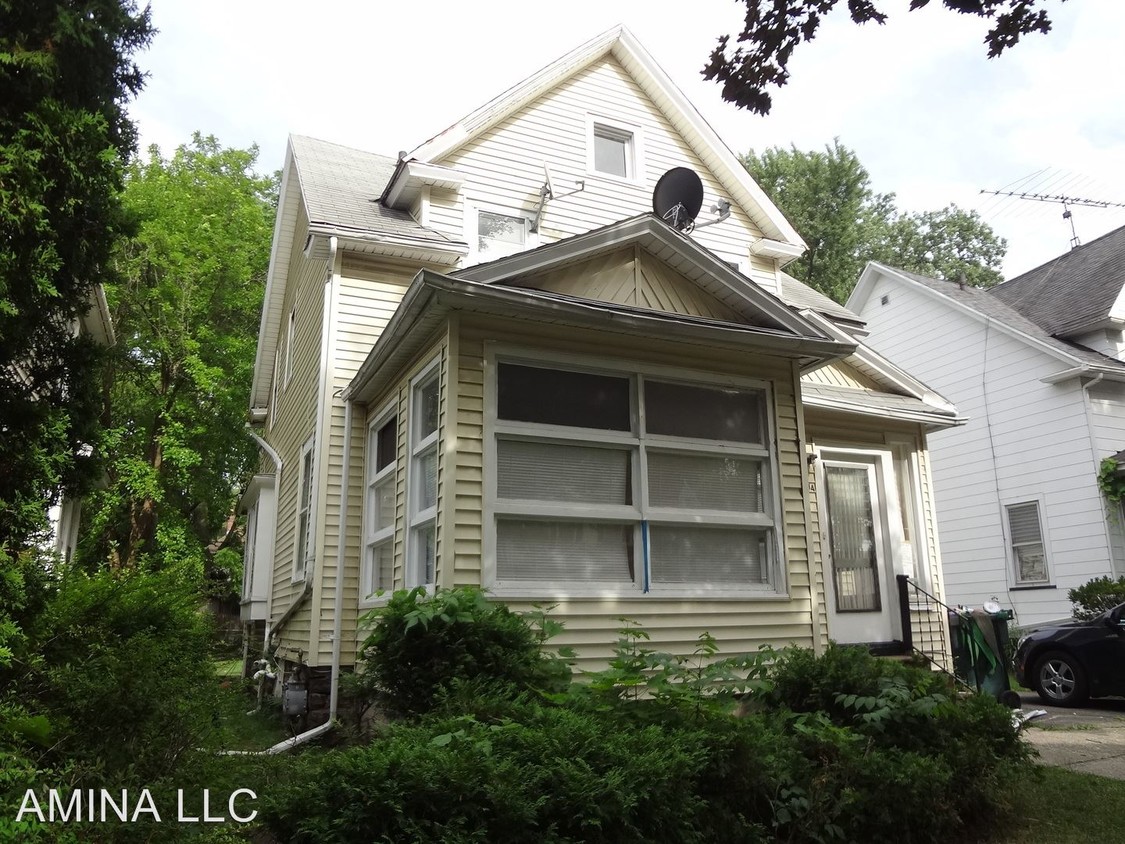 Primary Photo - 114 Garfield St