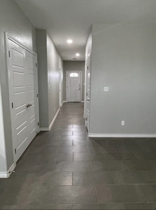 Foto del edificio - 121 Mimosa St