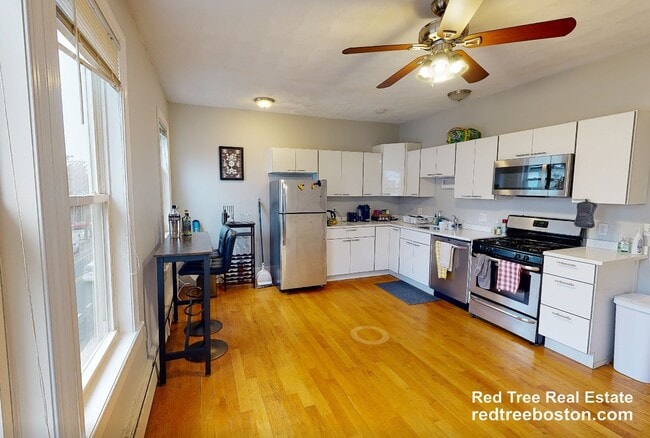 Building Photo - 34 Portsmouth St