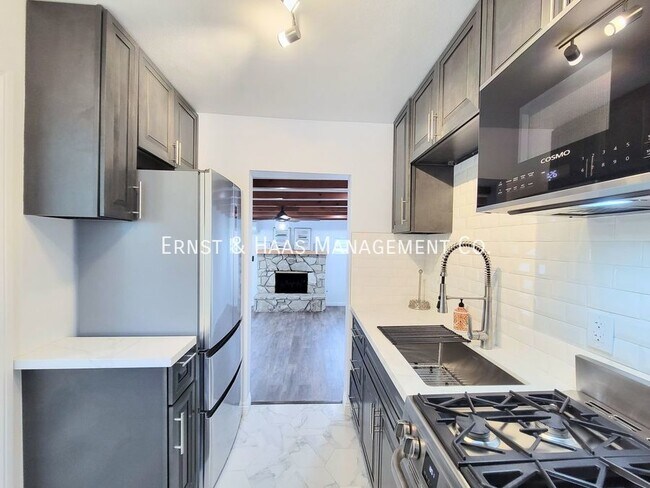 Building Photo - Cozy Studio ADU in Prime Lakewood Neighbor...