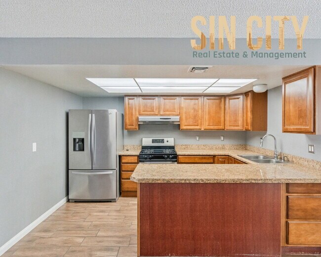 Building Photo - 4566 Inland Ct