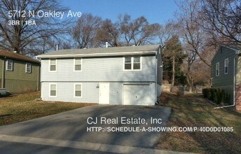 Building Photo - 5712 N Oakley Ave