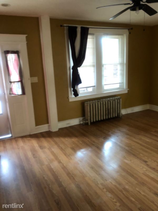 Foto del edificio - 3 br, 1 bath Townhome - 408 N Clayton St