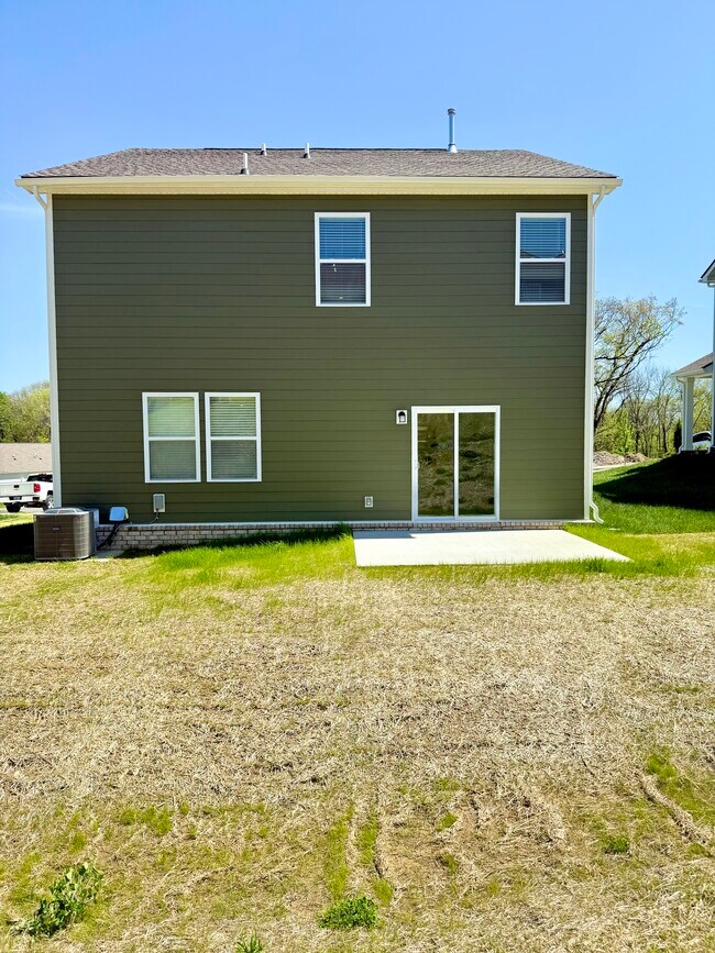 Building Photo - 548 Lyness Dr