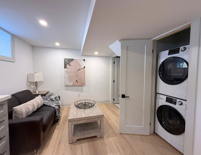 Photo du bâtiment - 286 east 18th st unit 2