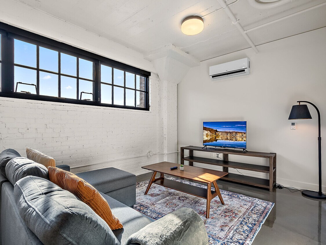 Foto principal - 608 N 3rd Ave