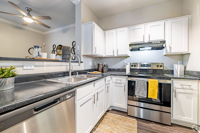 2BR, 2BA- B2- 1,010SF- Kitchen - Treymore At Cityplace