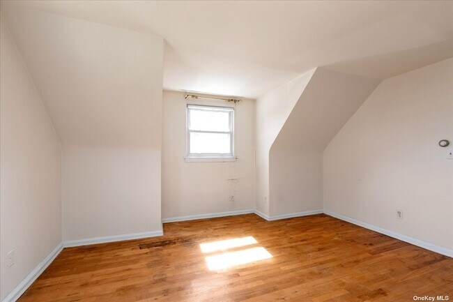 Building Photo - 74 Fairmount St