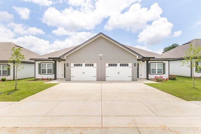 Building Photo - The Grove at Perry