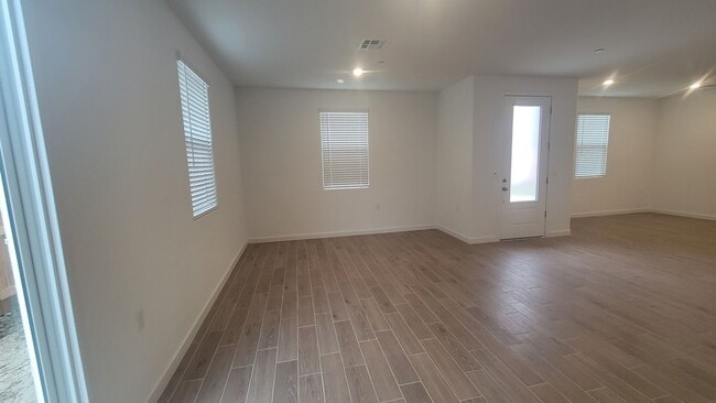 Building Photo - 12537 Camino Glorieta, Bakersfield, CA 93311