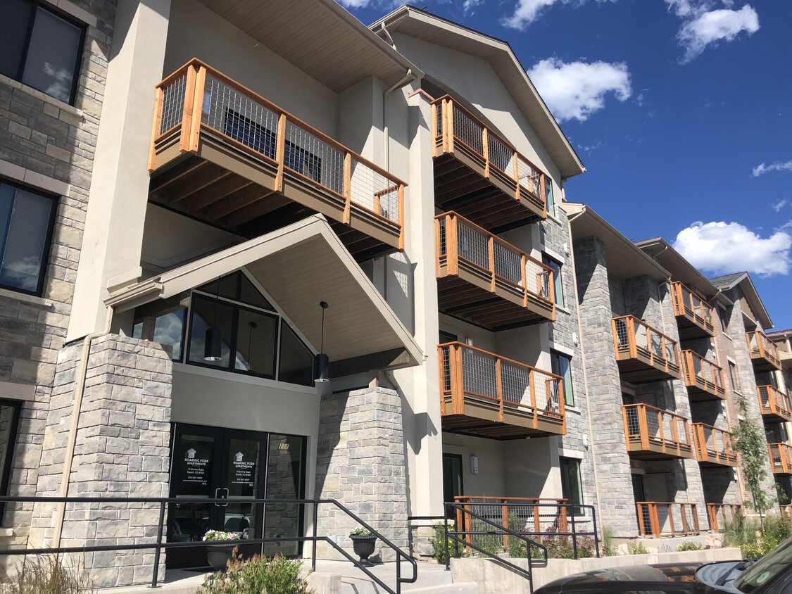 Foto principal - Roaring Fork Apartments