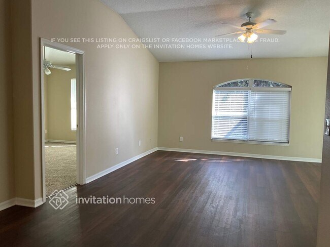 Foto del edificio - 1448 Watermill Cir