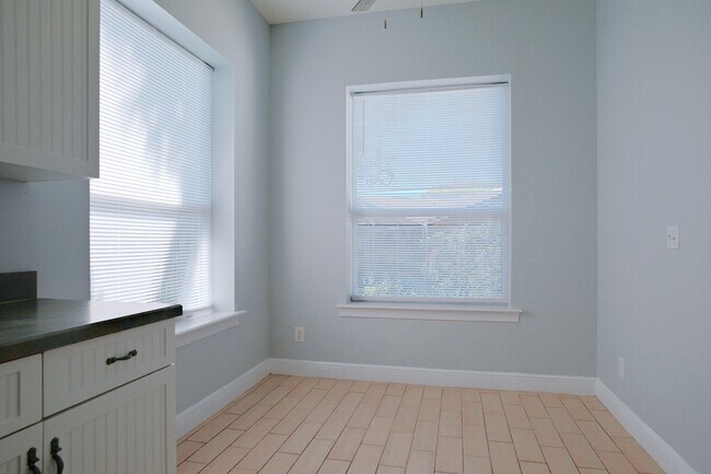 Building Photo - 7373 Stuart Ave