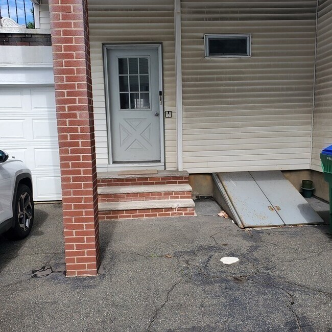 Foto del edificio - 549 Main St