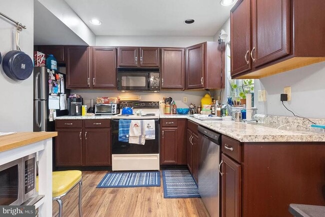Building Photo - 1422 Timber Chase Dr