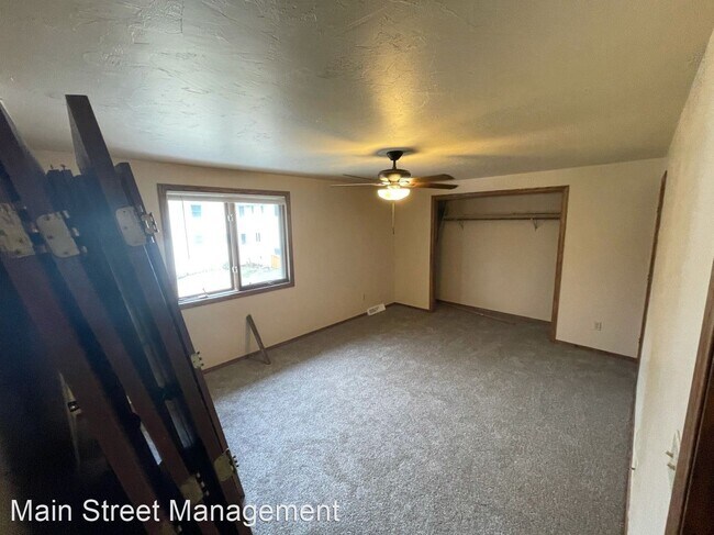 Foto del edificio - 3 br, 1.5 bath House - 2640 Hazelwood Ln.
