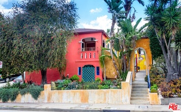 Building Photo - 2420 Teviot St