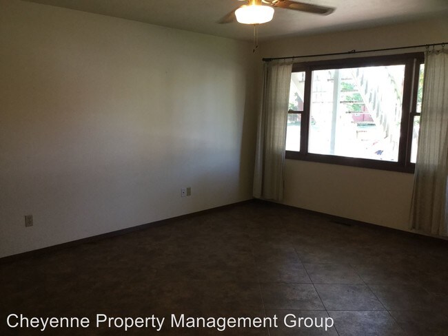 Foto del edificio - 519-525 E 19th St