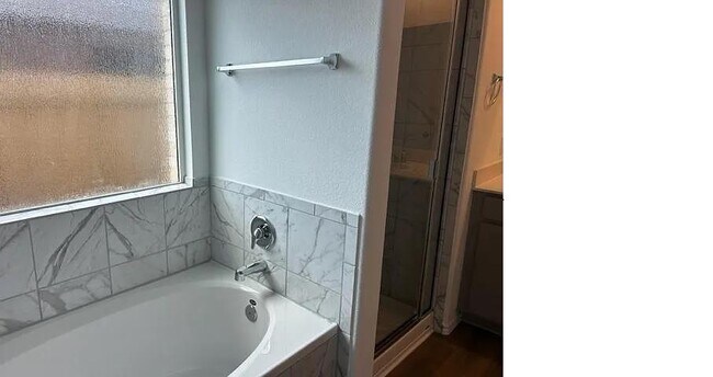 Foto del edificio - 607 Waterway Ave