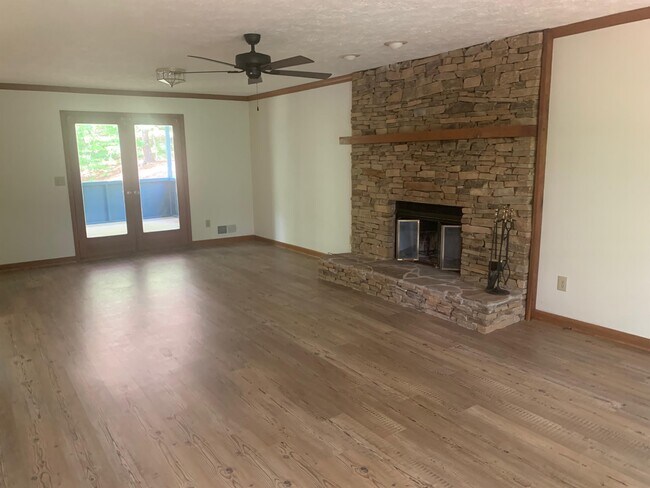 Building Photo - 339 Coker Dr