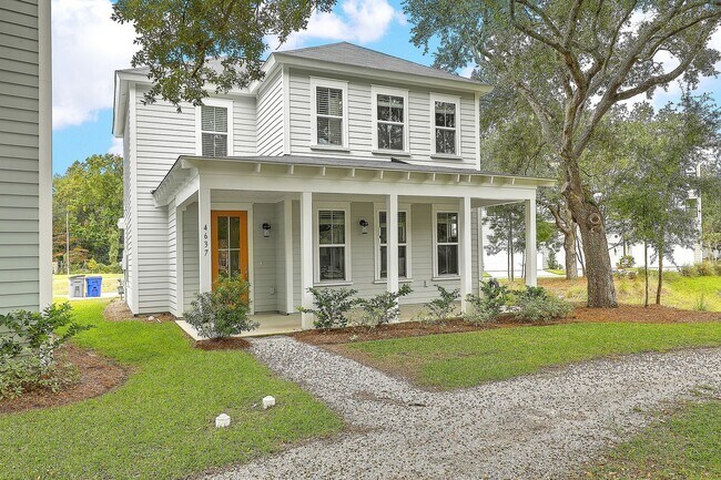 Building Photo - Modern Elegance in Park Circle: Stunning 2...