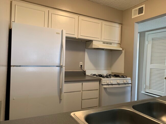 Cocina - A&M Courtyard Apartments