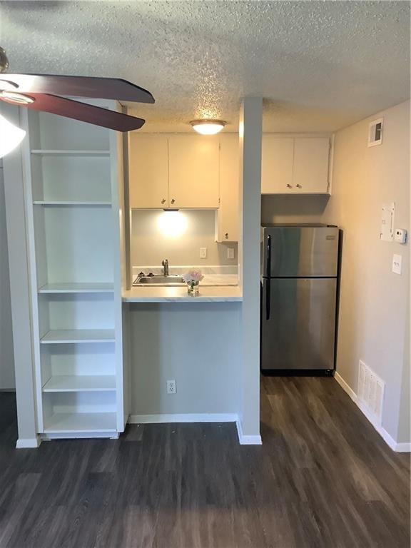 Foto del edificio - 105 W 38th 1/2 St