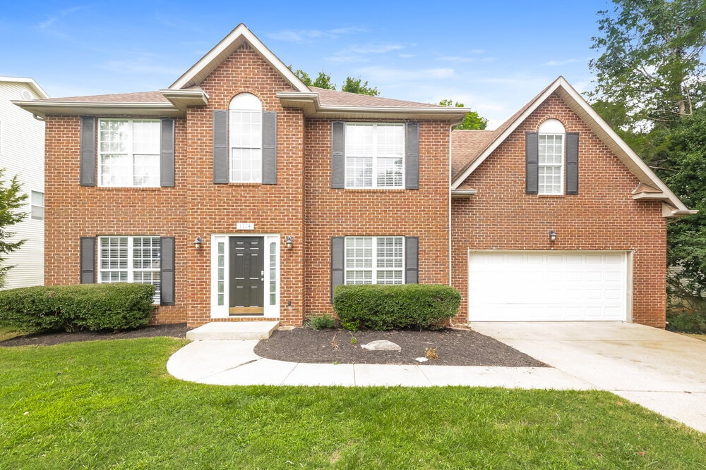 Primary Photo - 1114 Poplar Hollow Dr