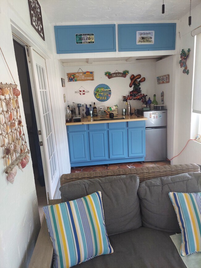 Porch - 3620 Ocean Beach Blvd