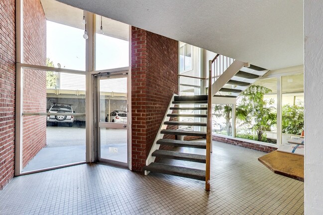 Foto del edificio - 642 Alvarado St