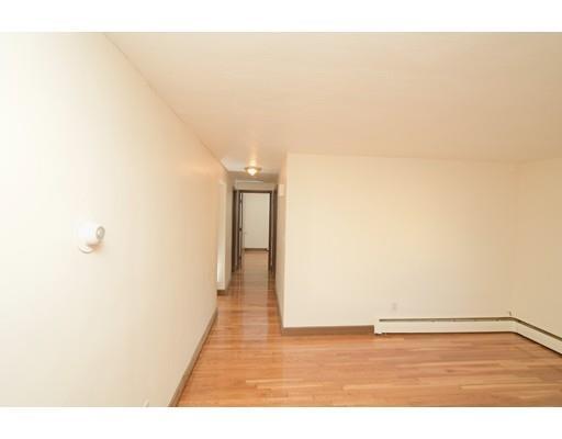 Building Photo - 17-19 Crossman St