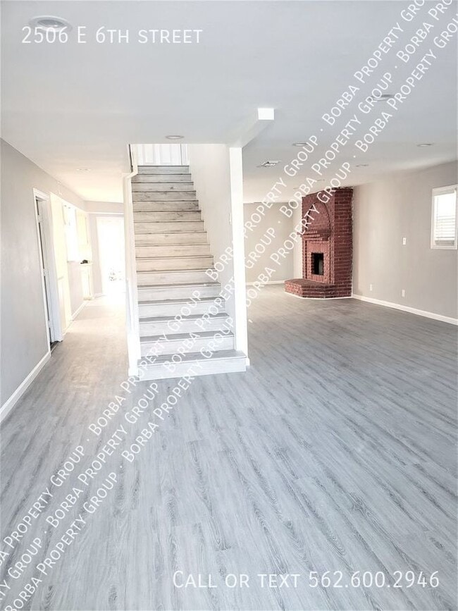 Building Photo - 2506 E 6th St