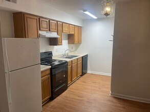 Building Photo - 2514 S Seale Rd