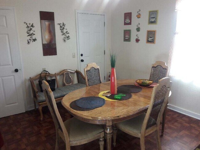 Kitchen - 2126 S 26th St