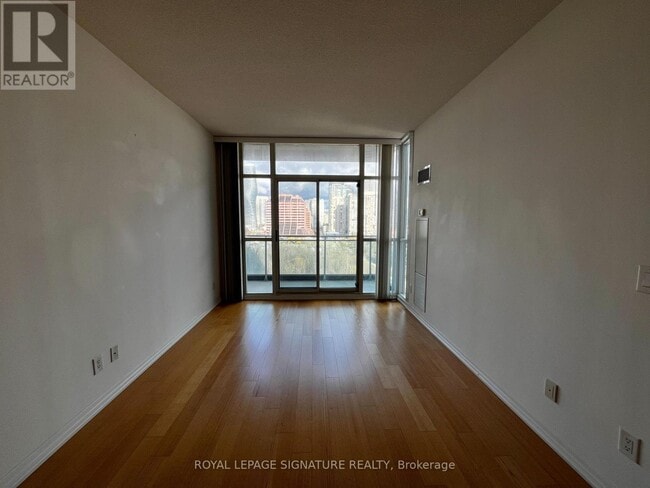 Building Photo - 223 Webb Dr