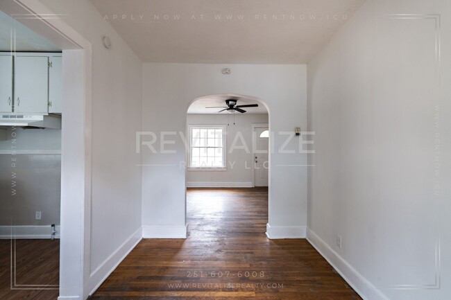 Building Photo - Newly Updated 3 Bed/1.5 Bath in Toulminville!