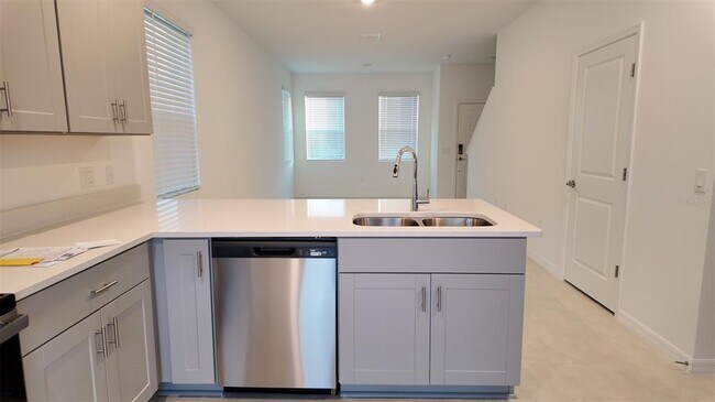 Building Photo - 3240 Skyline Lp