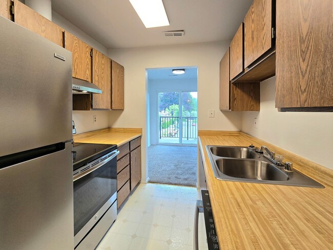 Building Photo - 1 Bedroom Condo in Bothell