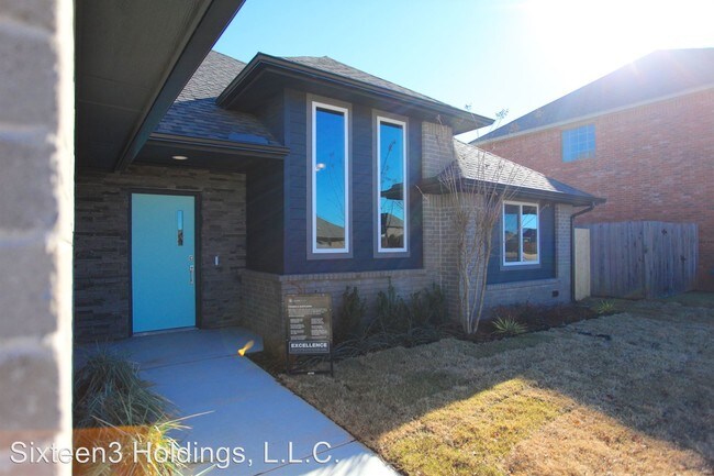 Building Photo - 3 br, 2.5 bath House - 17704 Silverhawk Way