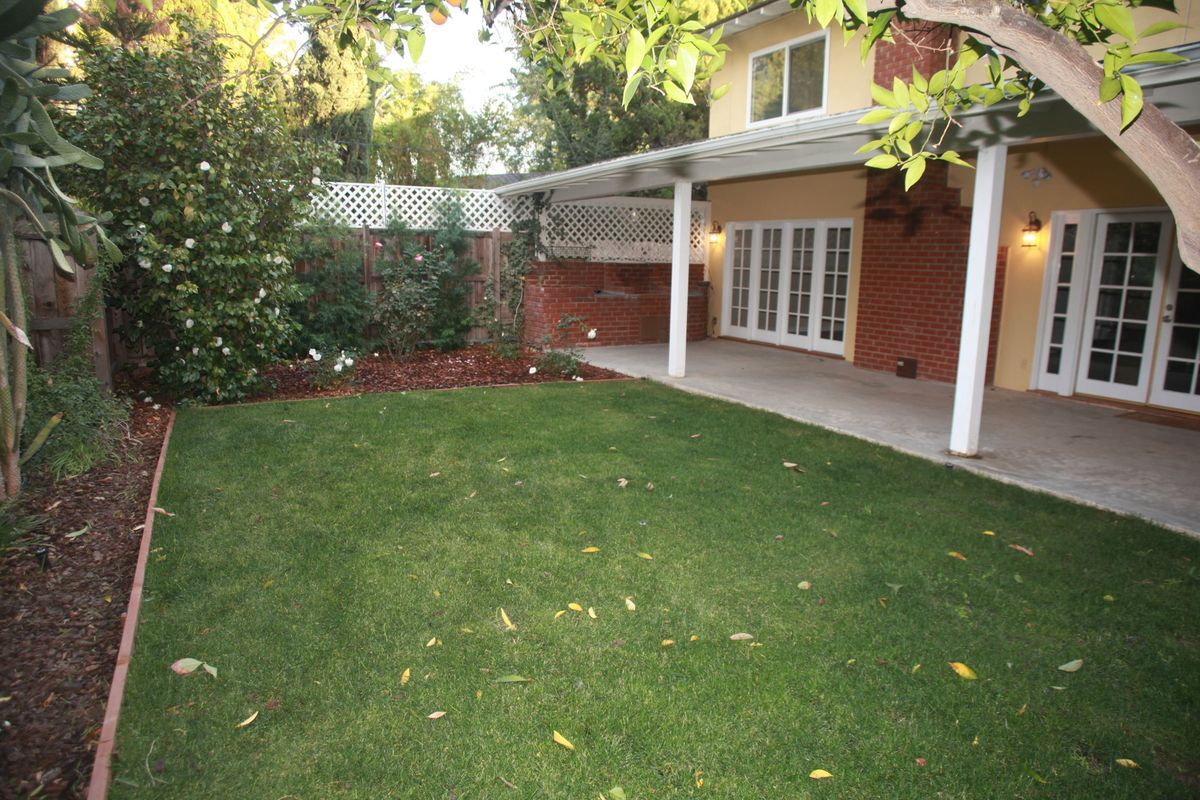 Foto del edificio - 12607 Kling St