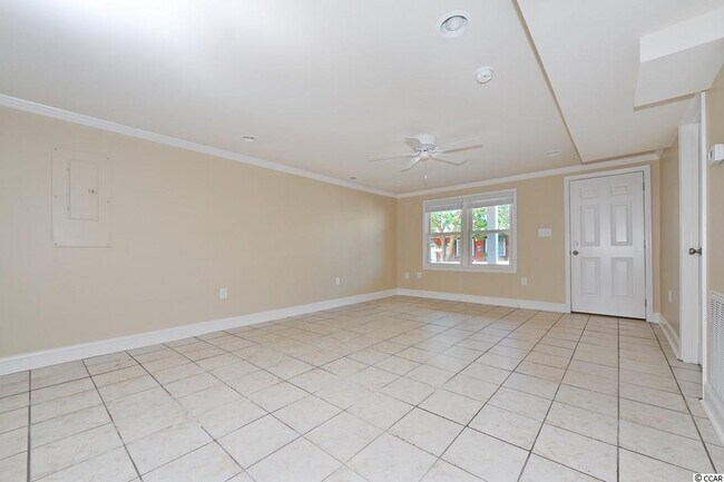 Building Photo - 4206 Seaview St