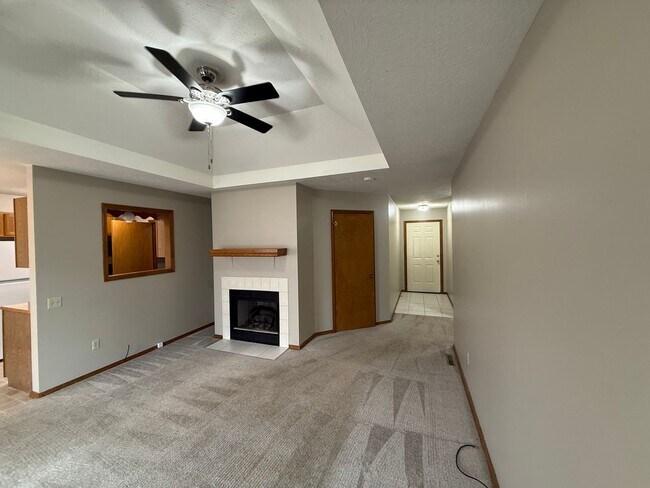 Foto del edificio - 2 bed 2 bath duplex