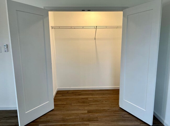 Building Photo - 6688 Bino Rd