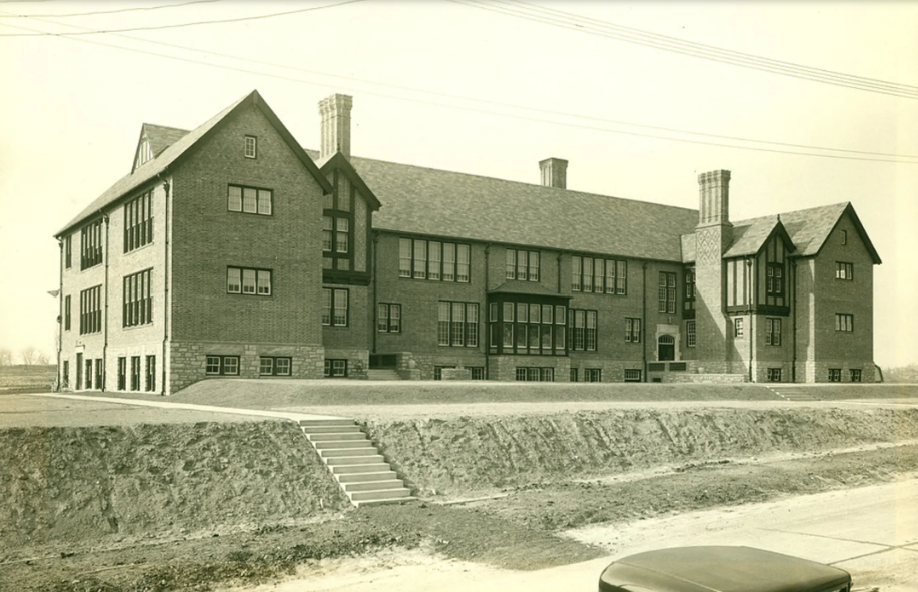 Primary Photo - Hawthorne Apartments