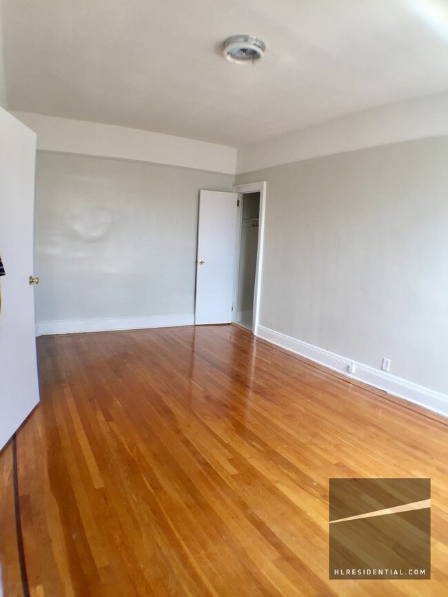 Foto del edificio - 2124 31st St