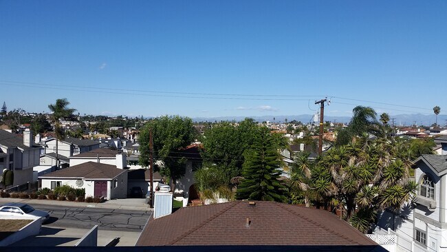 View from top floor - 1810 Marshallfield Ln House