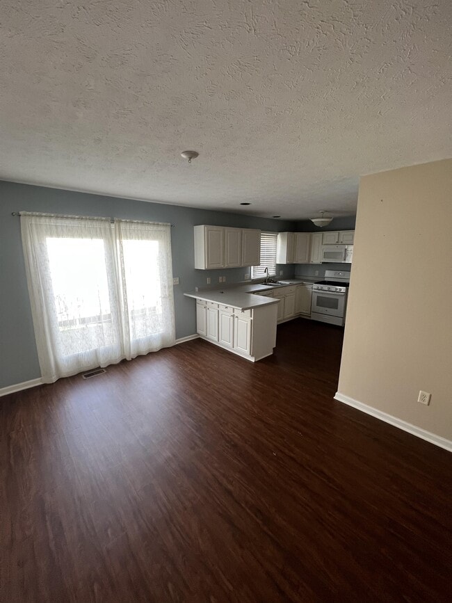 Foto del edificio - 152 Meadow Ridge Dr