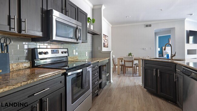 Foto del edificio - 3400 Ranch Rd 620 S