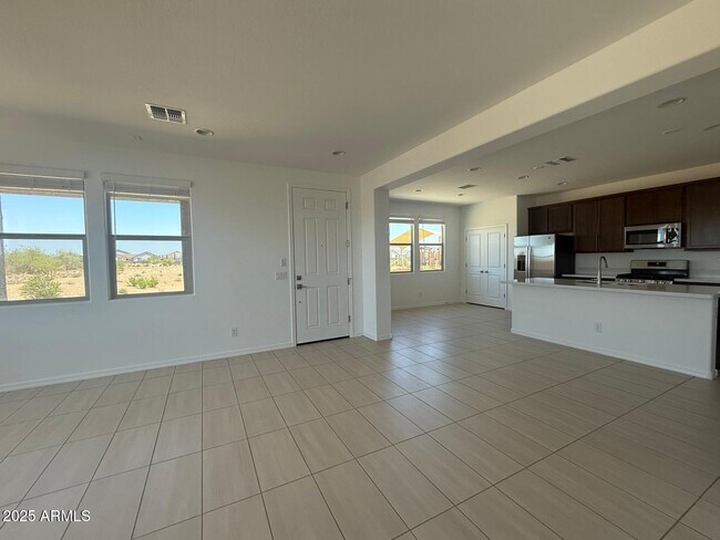 Building Photo - 14596 W Sand Hills Rd